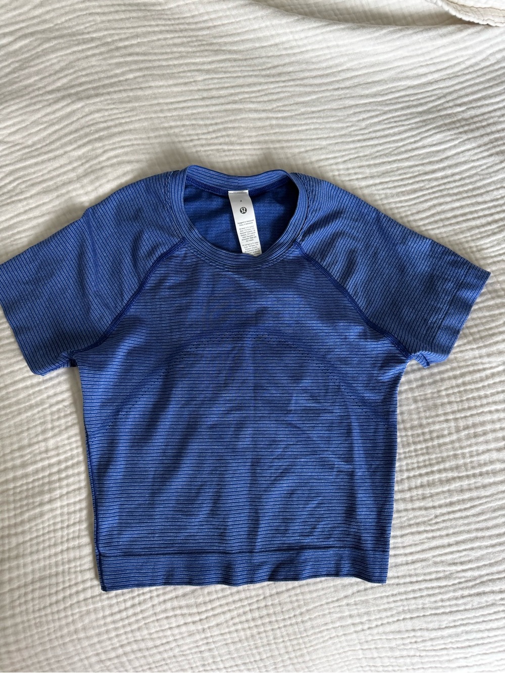 Lululemon swiftly tech crop shirt